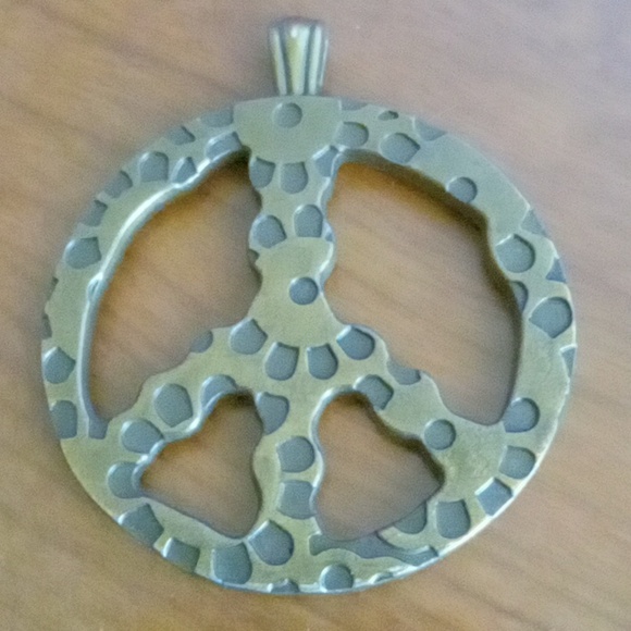 Peace Sign Pendant - Picture 3 of 3